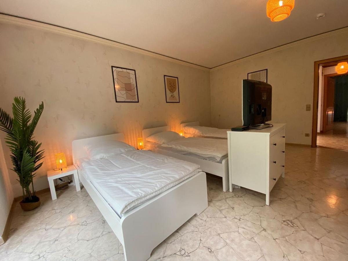 Cozy Apartment In Oberhausen 오버하우젠 외부 사진